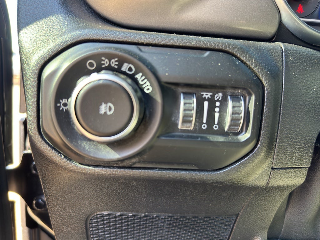 2018 Jeep Wrangler Unlimited Sahara 4x4