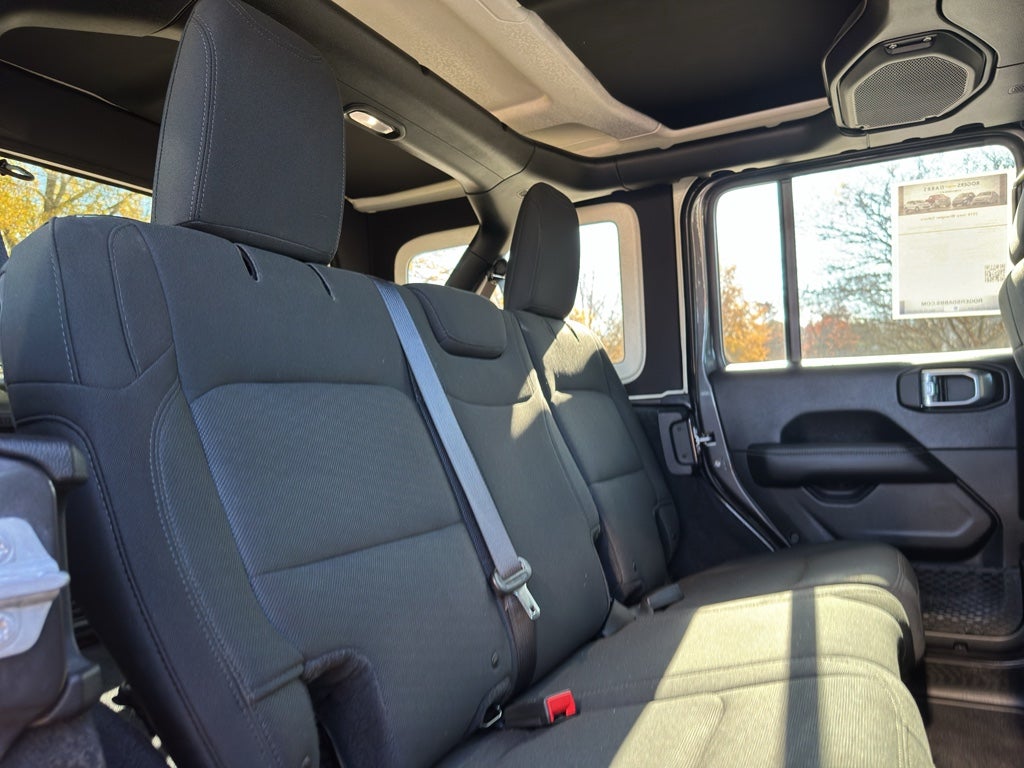 2018 Jeep Wrangler Unlimited Sahara 4x4