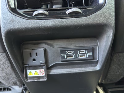 2025 Jeep Grand Cherokee Laredo 4x4