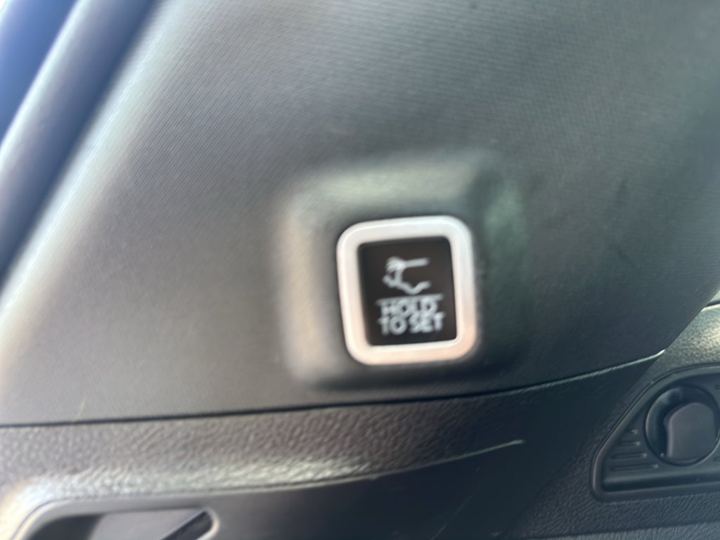 2025 Jeep Grand Cherokee Laredo 4x4