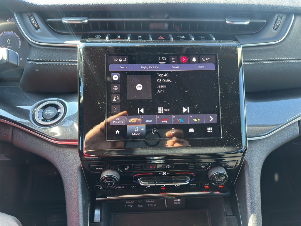 2022 Jeep Grand Cherokee L Laredo 4x2