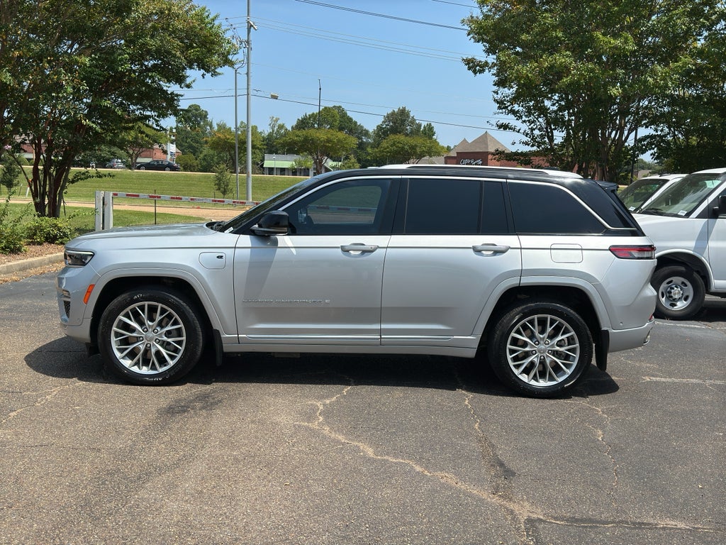 2022 Jeep Grand Cherokee 4xe Summit 4x4