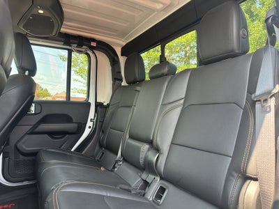 2025 Jeep Gladiator High Tide