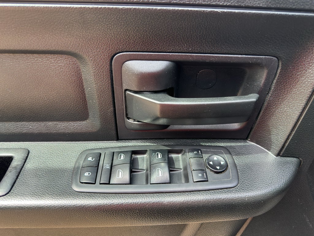 2018 RAM 1500 Express Quad Cab 4x2 6'4" Box