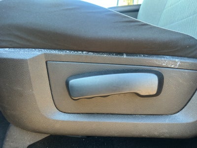 2022 RAM 1500 Classic SLT Crew Cab 4x2 5'7" Box