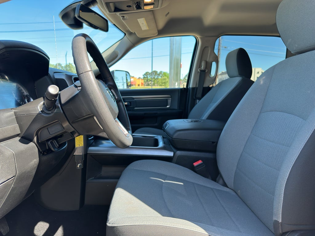 2023 RAM 1500 Classic SLT Crew Cab 4x4 5'7" Box