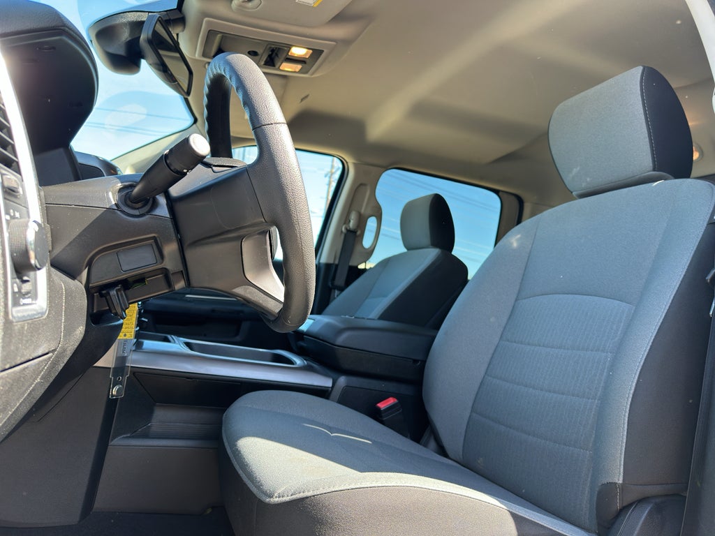 2023 RAM 1500 Classic SLT Crew Cab 4x4 5'7" Box