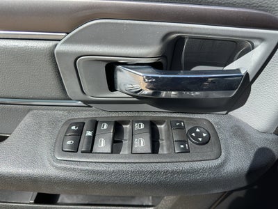 2023 RAM 1500 Classic SLT Crew Cab 4x4 5'7" Box