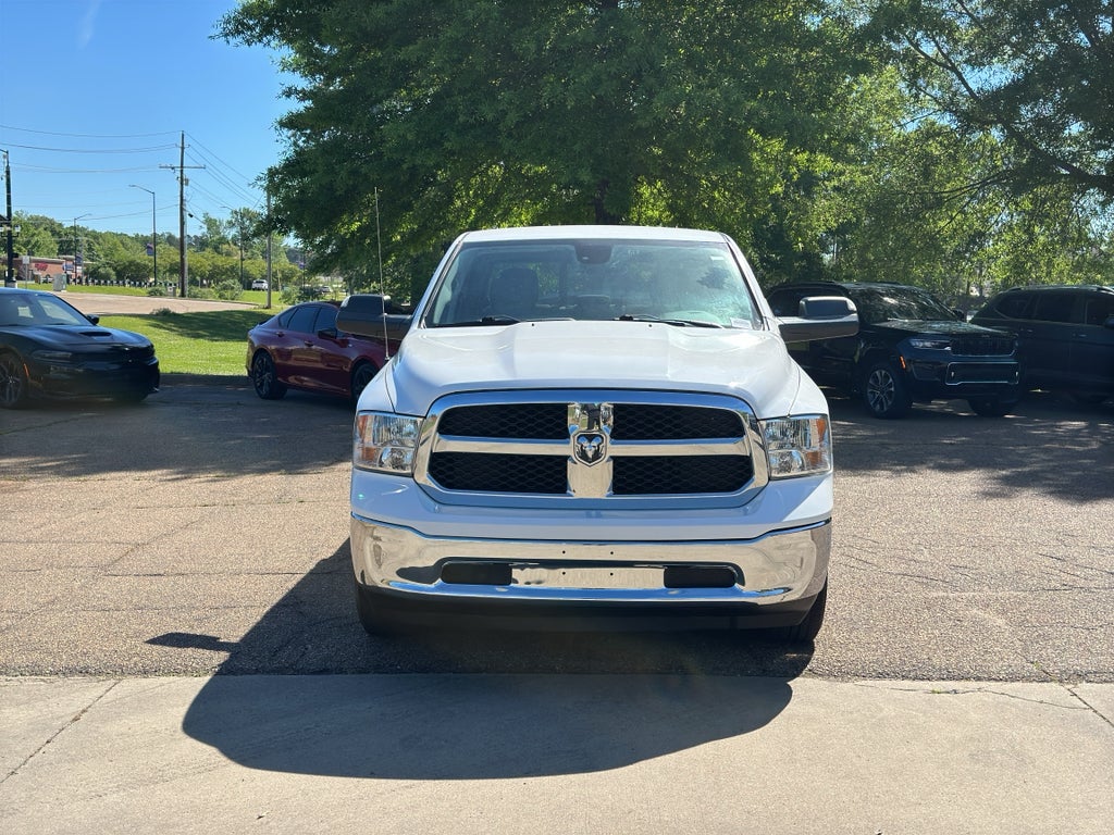 2023 RAM 1500 Classic SLT Crew Cab 4x4 5'7" Box
