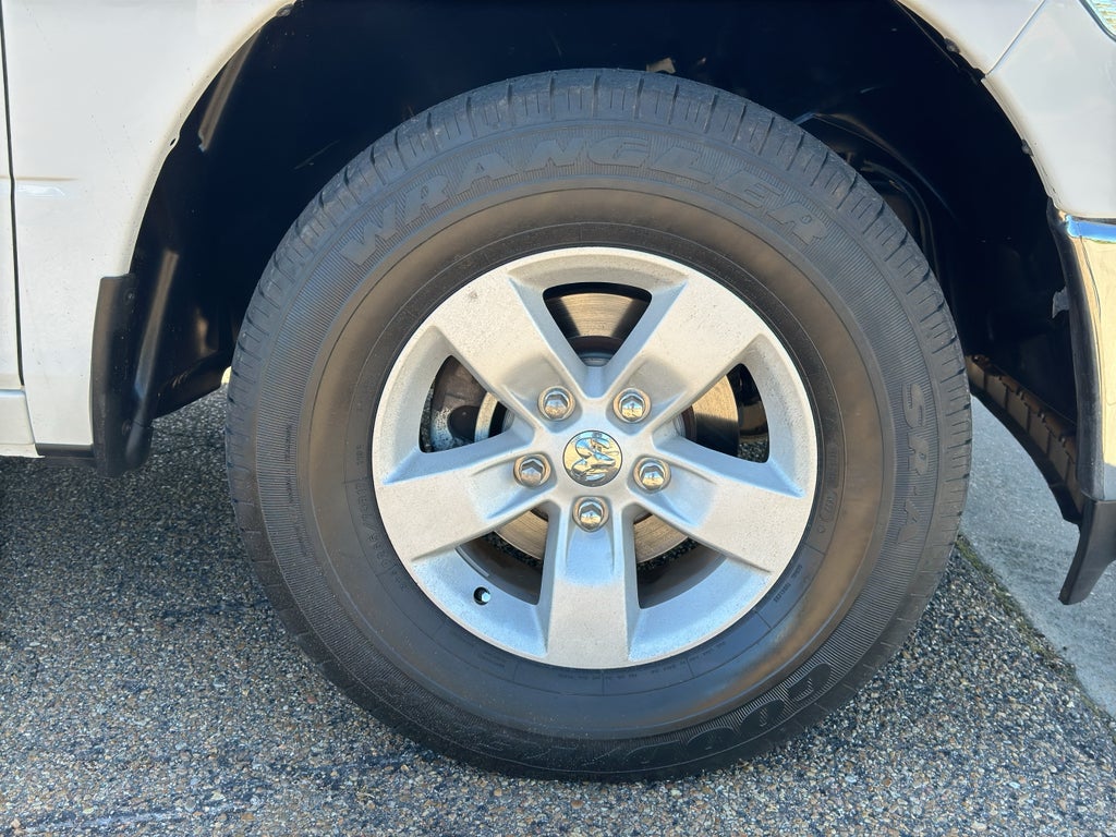 2023 RAM 1500 Classic SLT Crew Cab 4x4 5'7" Box