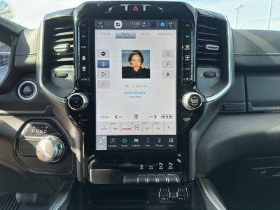 2022 RAM 1500 Laramie Crew Cab 4x2 5'7" Box