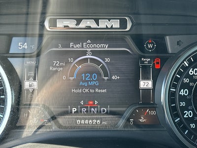 2022 RAM 1500 Laramie Crew Cab 4x2 5'7" Box