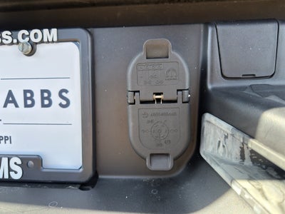 2022 RAM 1500 Laramie Crew Cab 4x2 5'7" Box