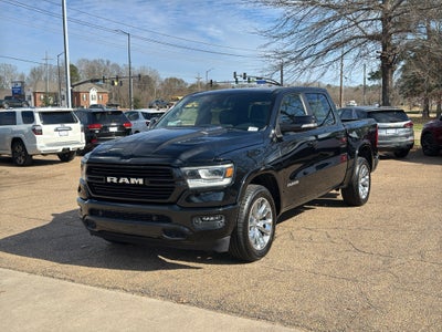2022 RAM 1500 Laramie Crew Cab 4x2 5'7" Box
