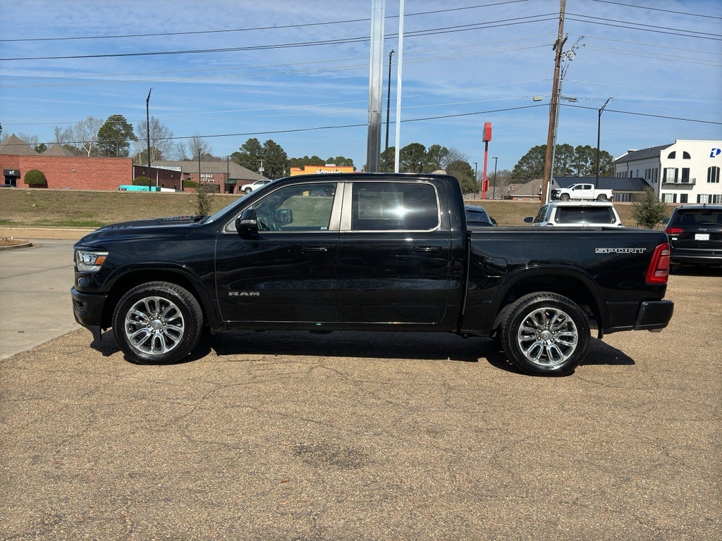 2022 RAM 1500 Laramie Crew Cab 4x2 5'7" Box