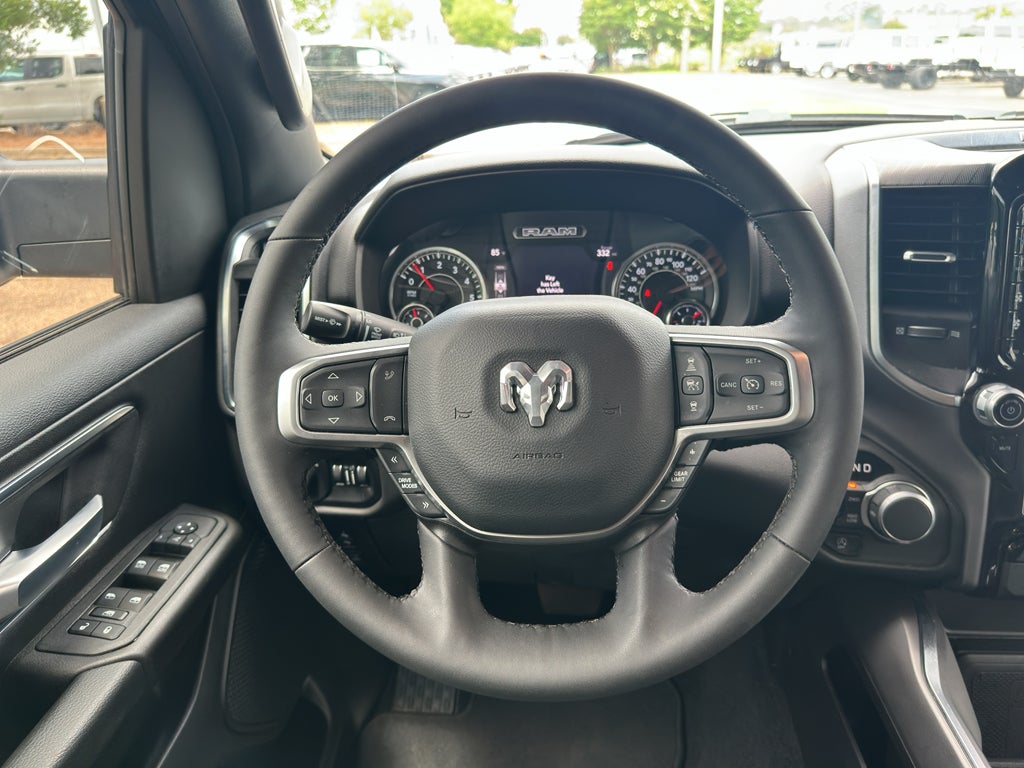 2025 RAM 1500 Big Horn Crew Cab 4x4 5'7" Box