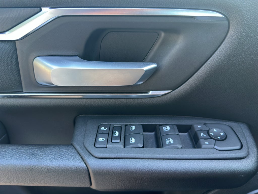 2025 RAM 1500 Big Horn Crew Cab 4x4 5'7" Box