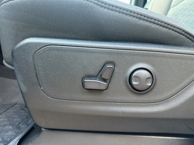 2025 RAM 1500 Big Horn Crew Cab 4x4 5'7" Box