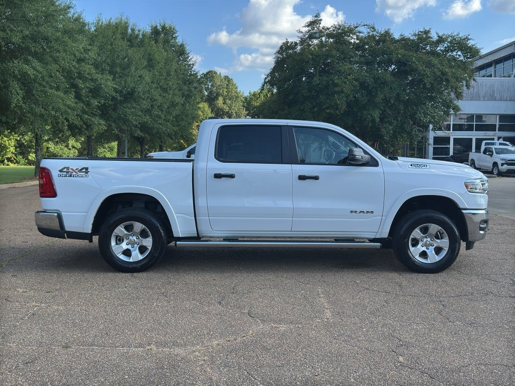 2025 RAM 1500 Big Horn Crew Cab 4x4 5'7" Box