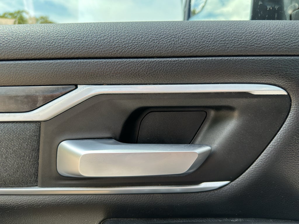 2021 RAM 1500 Big Horn Crew Cab 4x4 5'7" Box