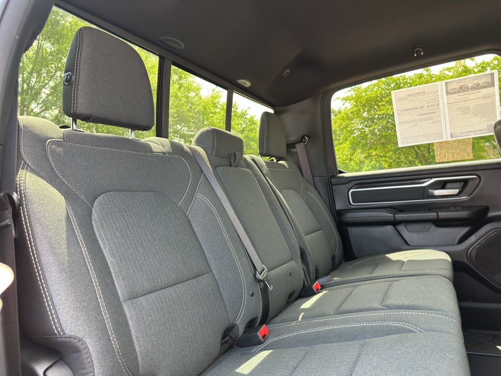 2021 RAM 1500 Big Horn Crew Cab 4x4 5'7" Box