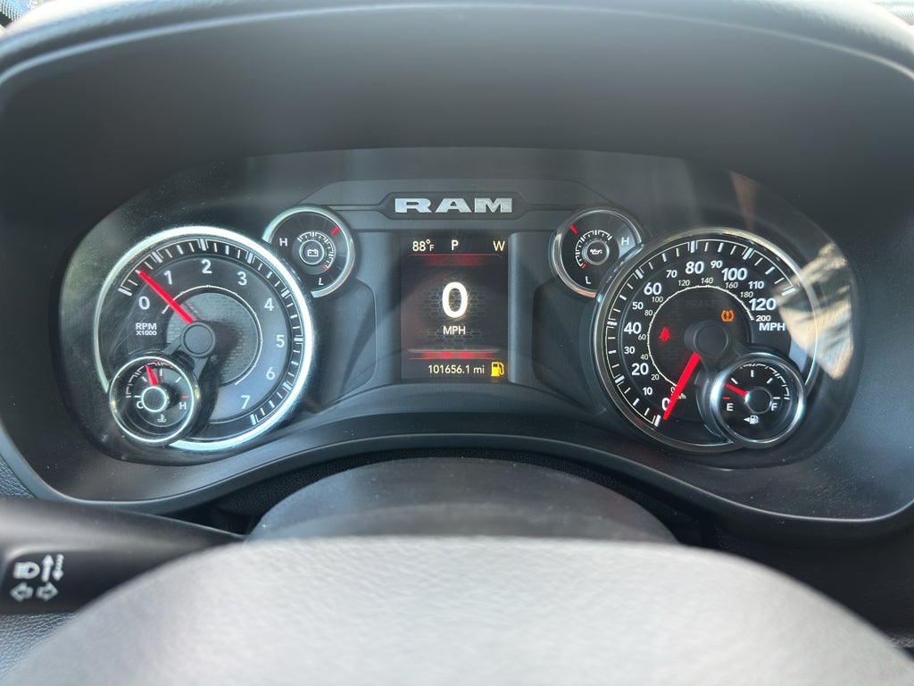 2021 RAM 1500 Big Horn Crew Cab 4x4 5'7" Box