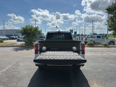 2025 RAM 1500 Laramie Crew Cab 4x4 5'7" Box