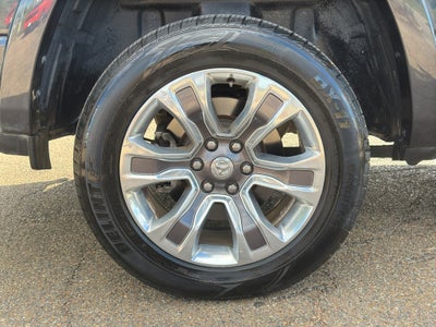 2020 RAM 1500 Laramie Longhorn Crew Cab 4x4 5'7" Box