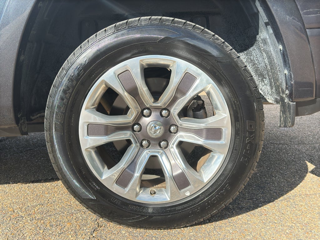 2020 RAM 1500 Laramie Longhorn Crew Cab 4x4 5'7" Box