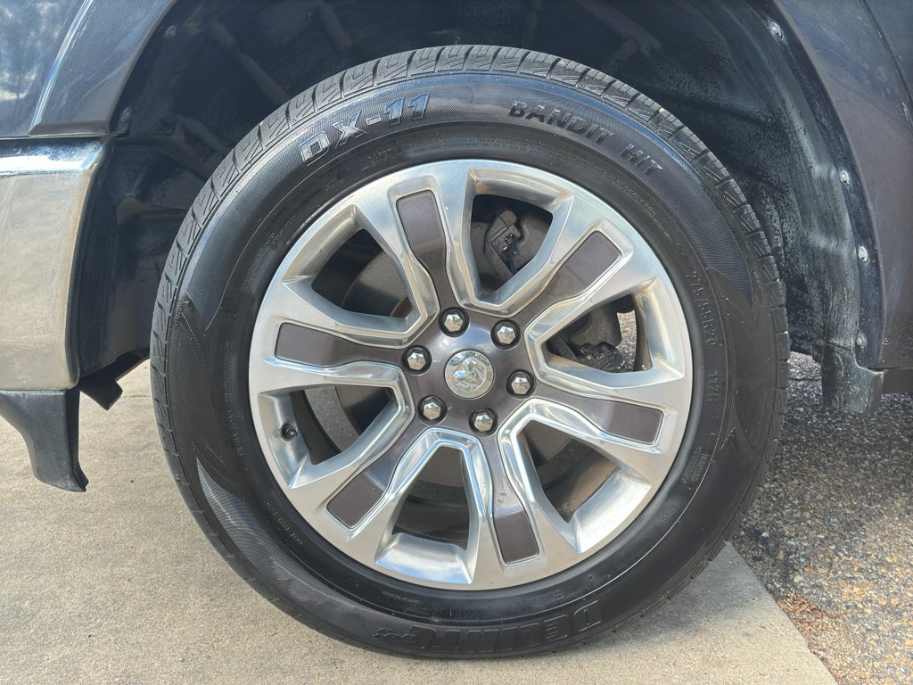 2020 RAM 1500 Laramie Longhorn Crew Cab 4x4 5'7" Box