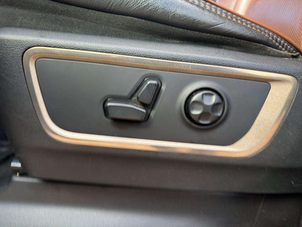 2020 RAM 1500 Laramie Longhorn Crew Cab 4x4 5'7" Box