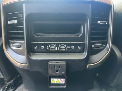 2020 RAM 1500 Laramie Longhorn Crew Cab 4x4 5'7" Box