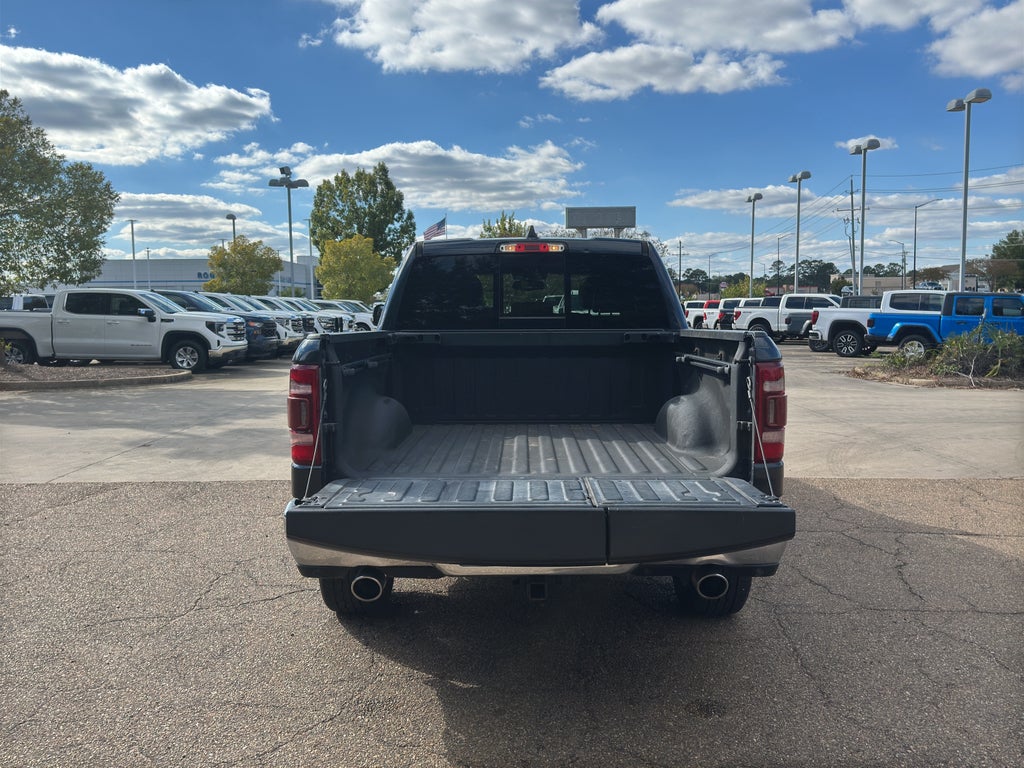 2020 RAM 1500 Laramie Longhorn Crew Cab 4x4 5'7" Box