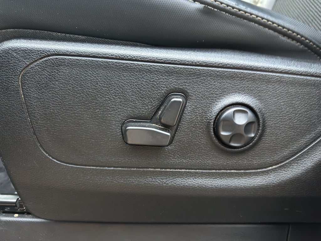 2021 RAM 1500 Rebel Crew Cab 4x4 5'7" Box