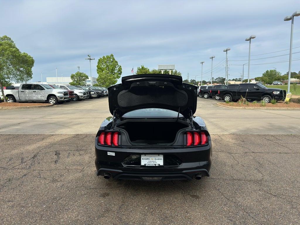 2022 Ford Mustang EcoBoost Premium Fastback