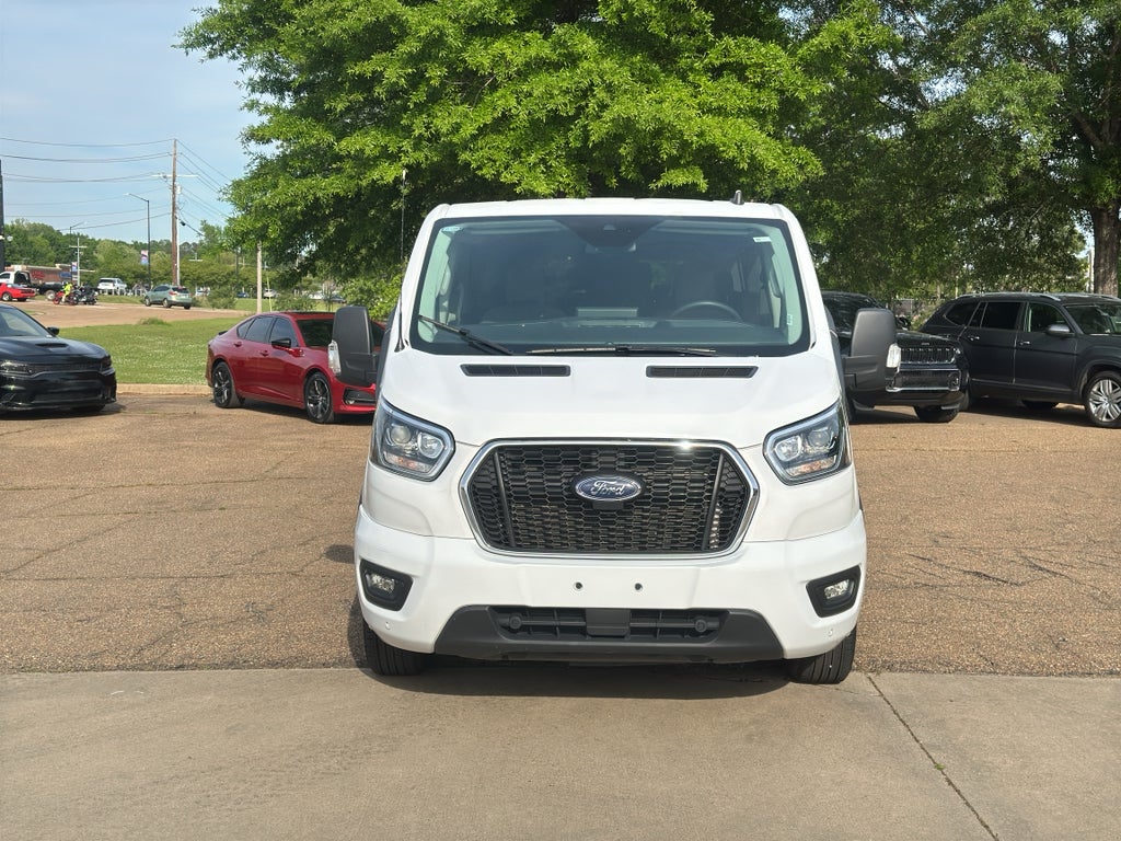 2023 Ford Transit Passenger Wagon XL