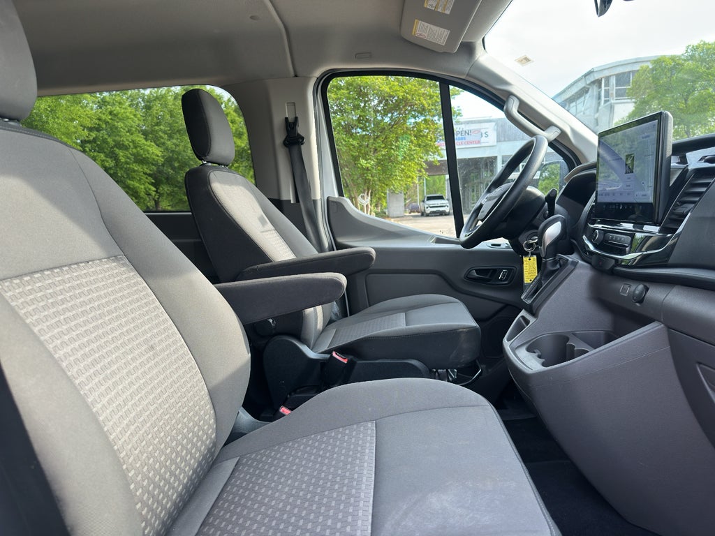 2023 Ford Transit Passenger Wagon XL