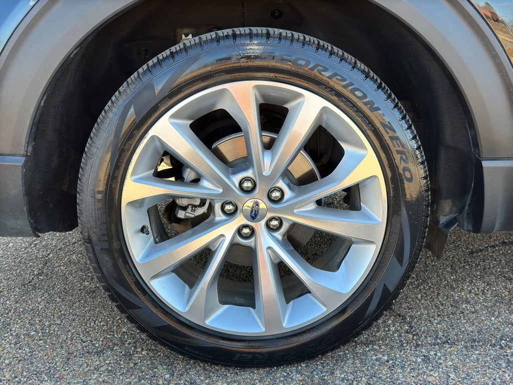 2022 Ford Explorer Platinum