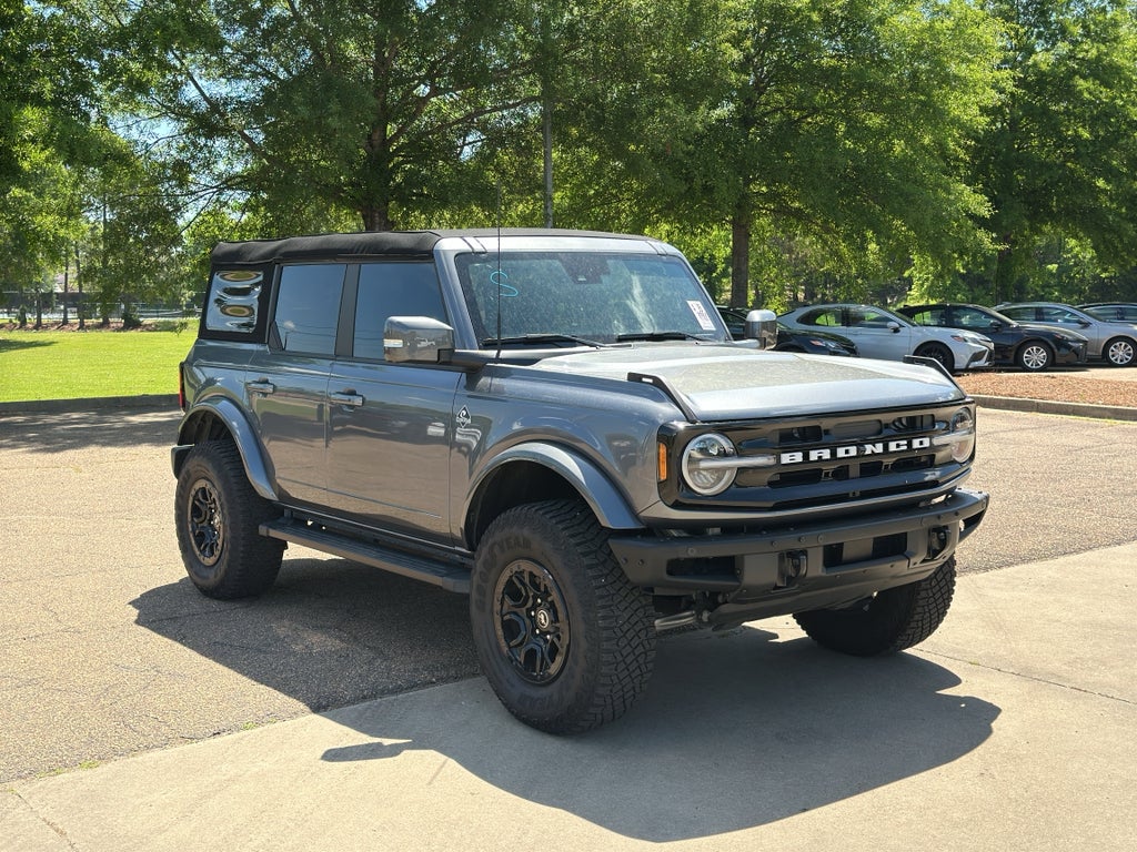 2024 Ford Bronco Outer Banks