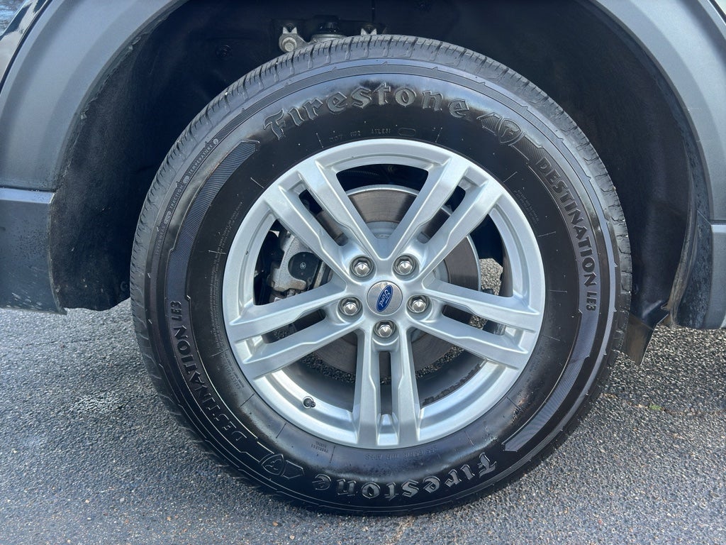 2022 Ford Explorer Base