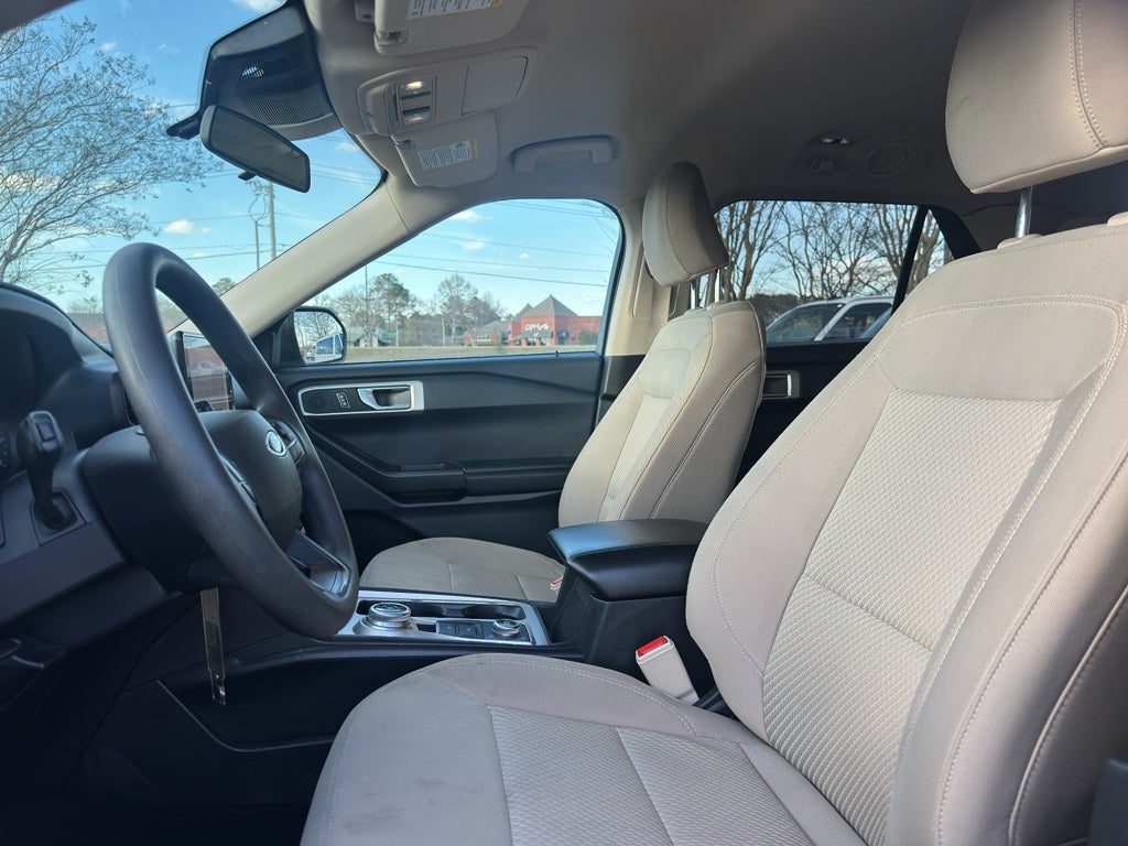 2022 Ford Explorer Base