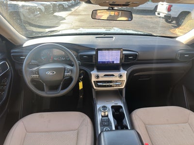 2022 Ford Explorer Base