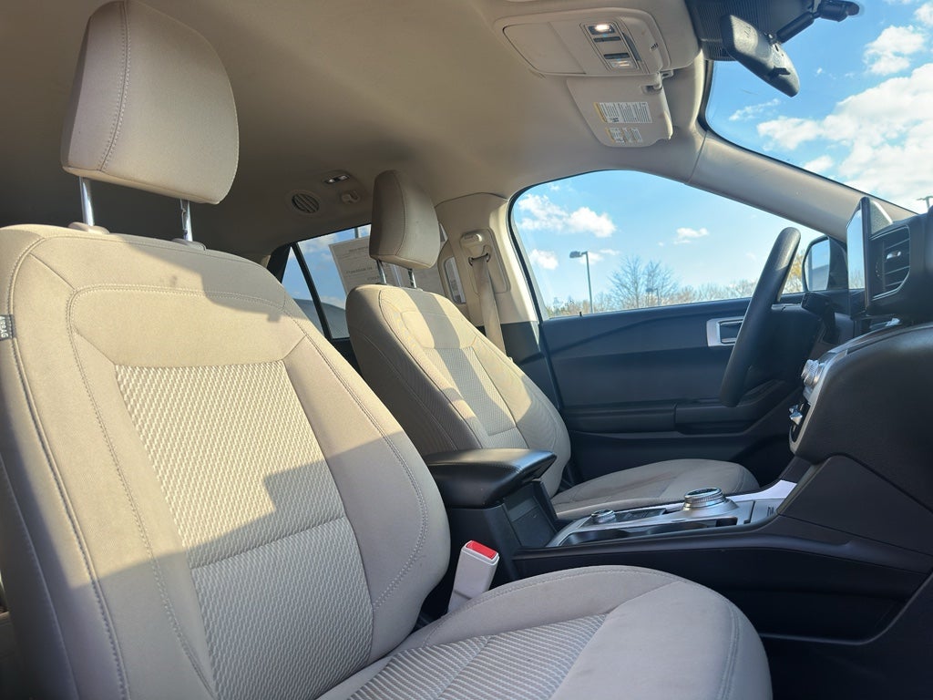 2022 Ford Explorer Base