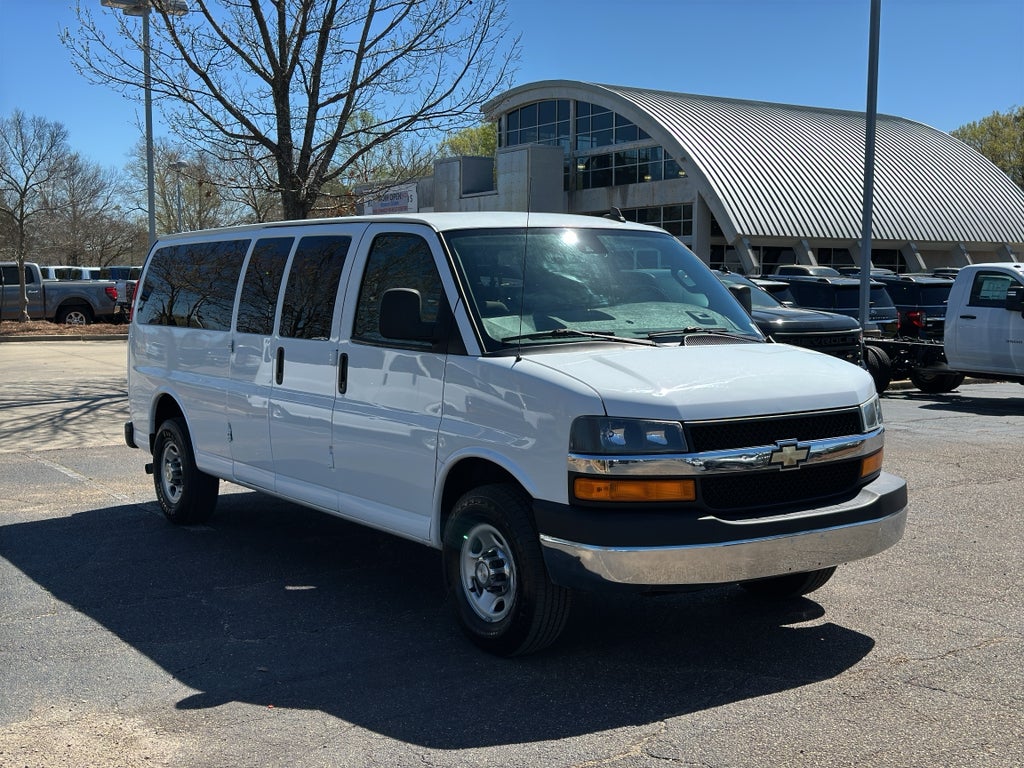 2021 Chevrolet Express Passenger 3500 1LT