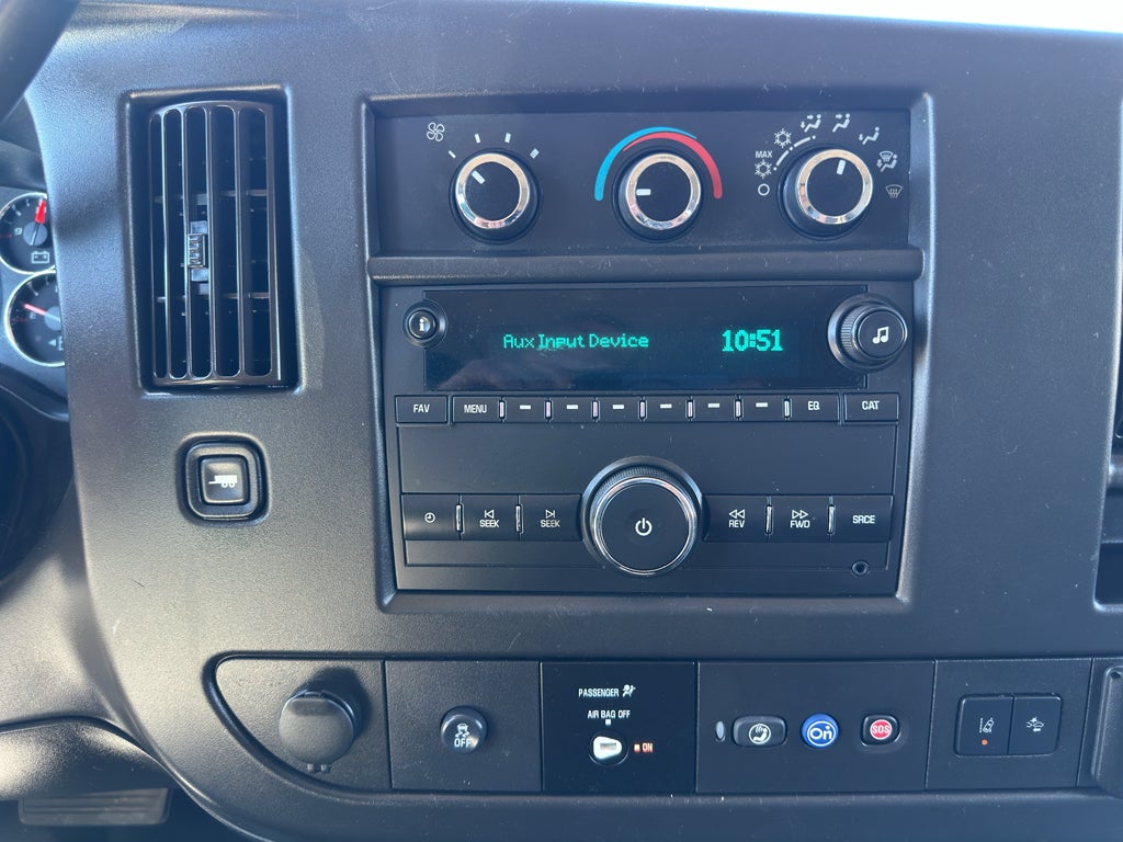 2021 Chevrolet Express Passenger 3500 1LT