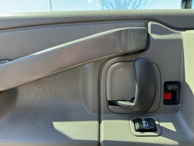 2021 Chevrolet Express Passenger 3500 1LT