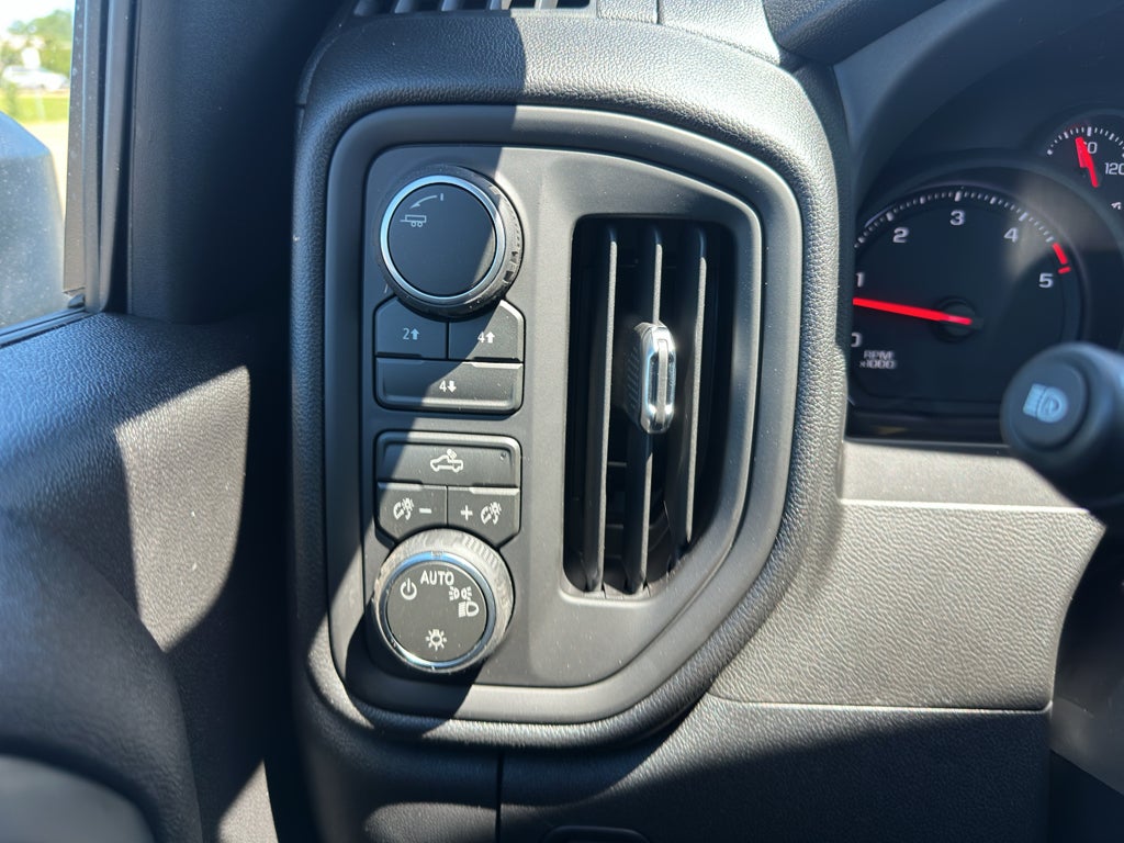 2026 Chevrolet Silverado 3500 HD WT DRW