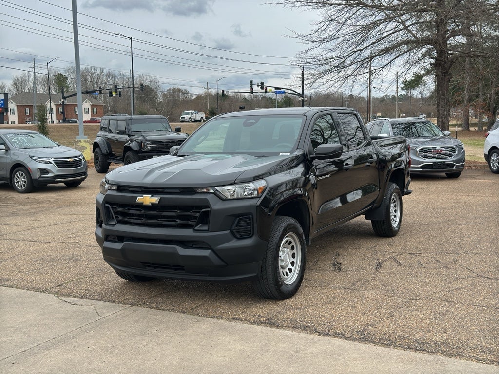 2024 Chevrolet Colorado WT