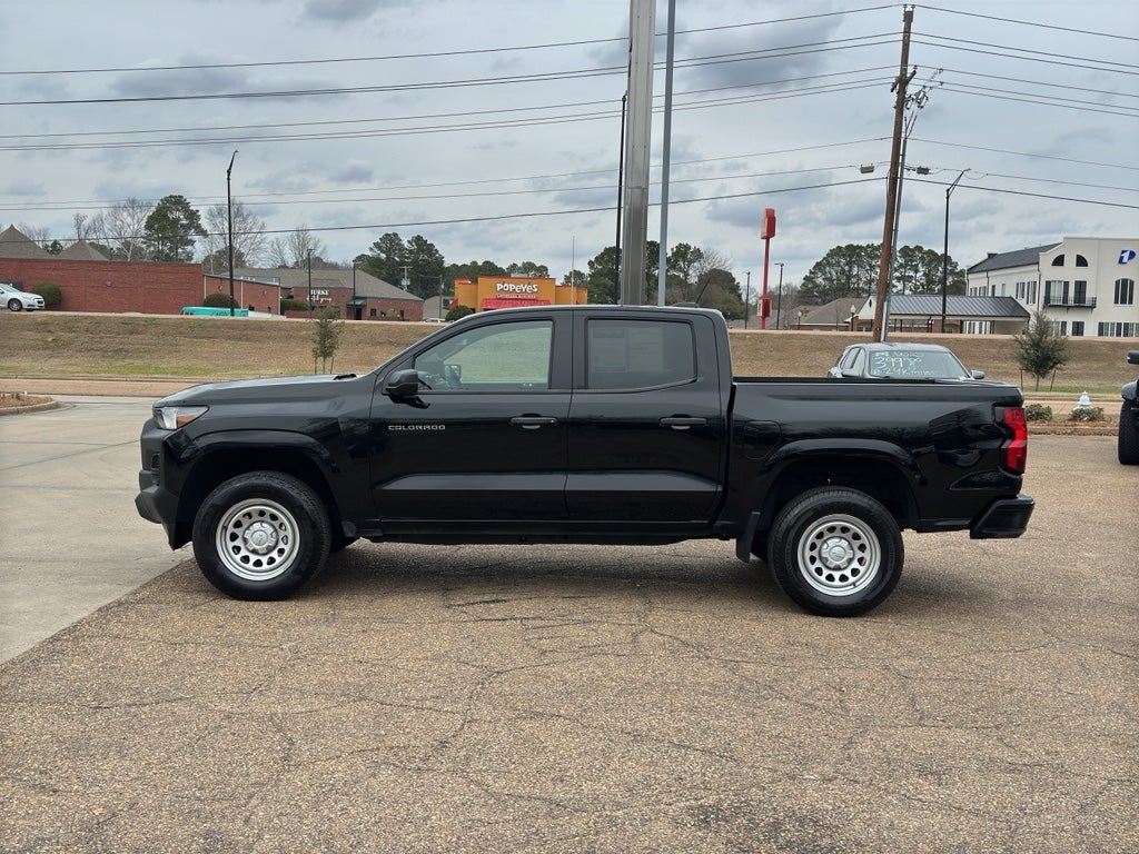 2024 Chevrolet Colorado WT