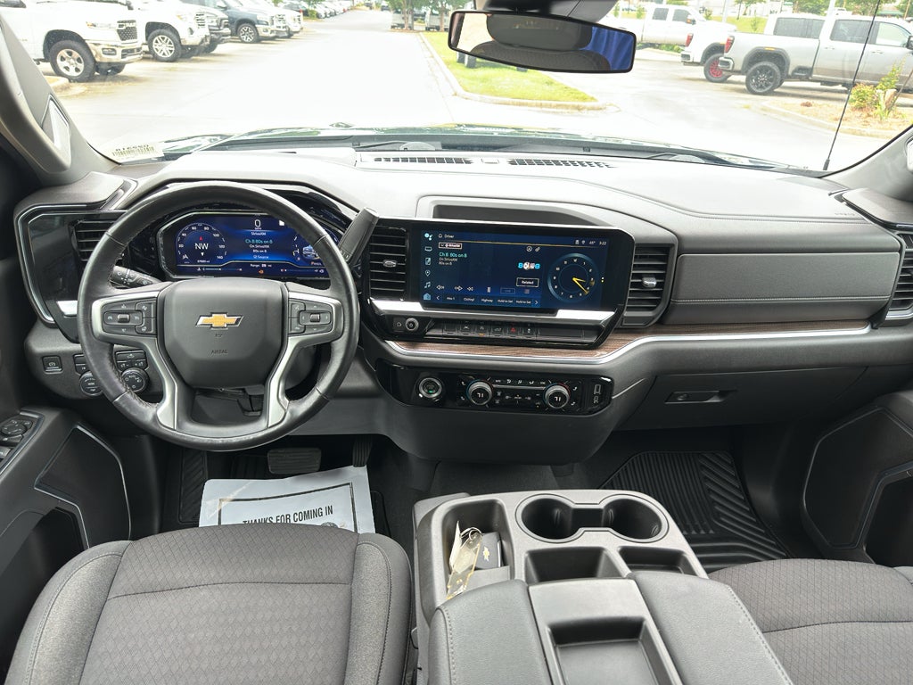 2022 Chevrolet Silverado 1500 LT (2FL)